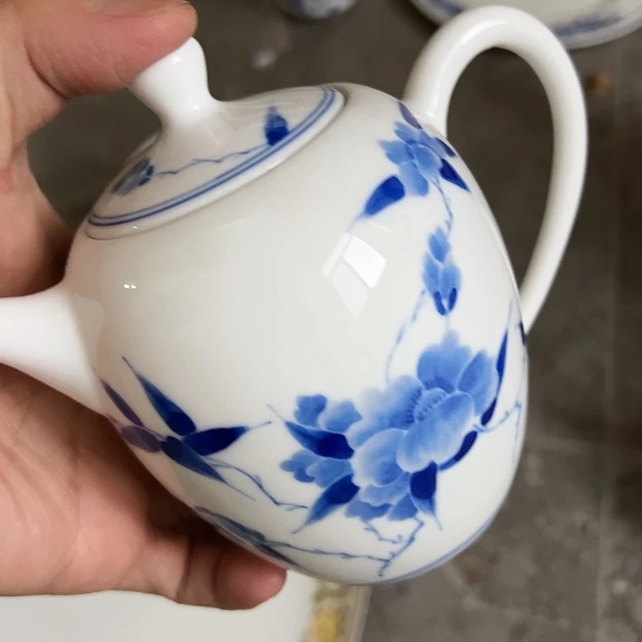 手绘正价茶壶红叶