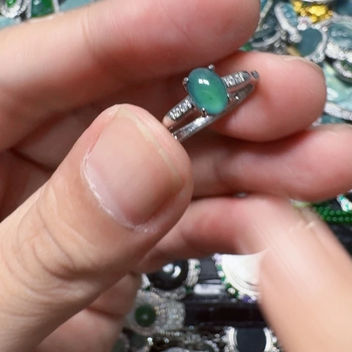 翡翠未镶嵌项链天然A货翡翠放漏