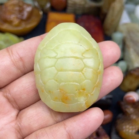 蛇纹石玉未镶嵌颈饰66
