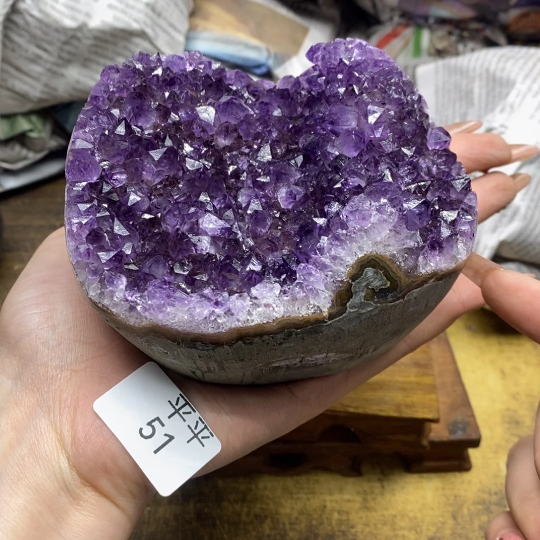 紫晶乌拉圭未镶嵌