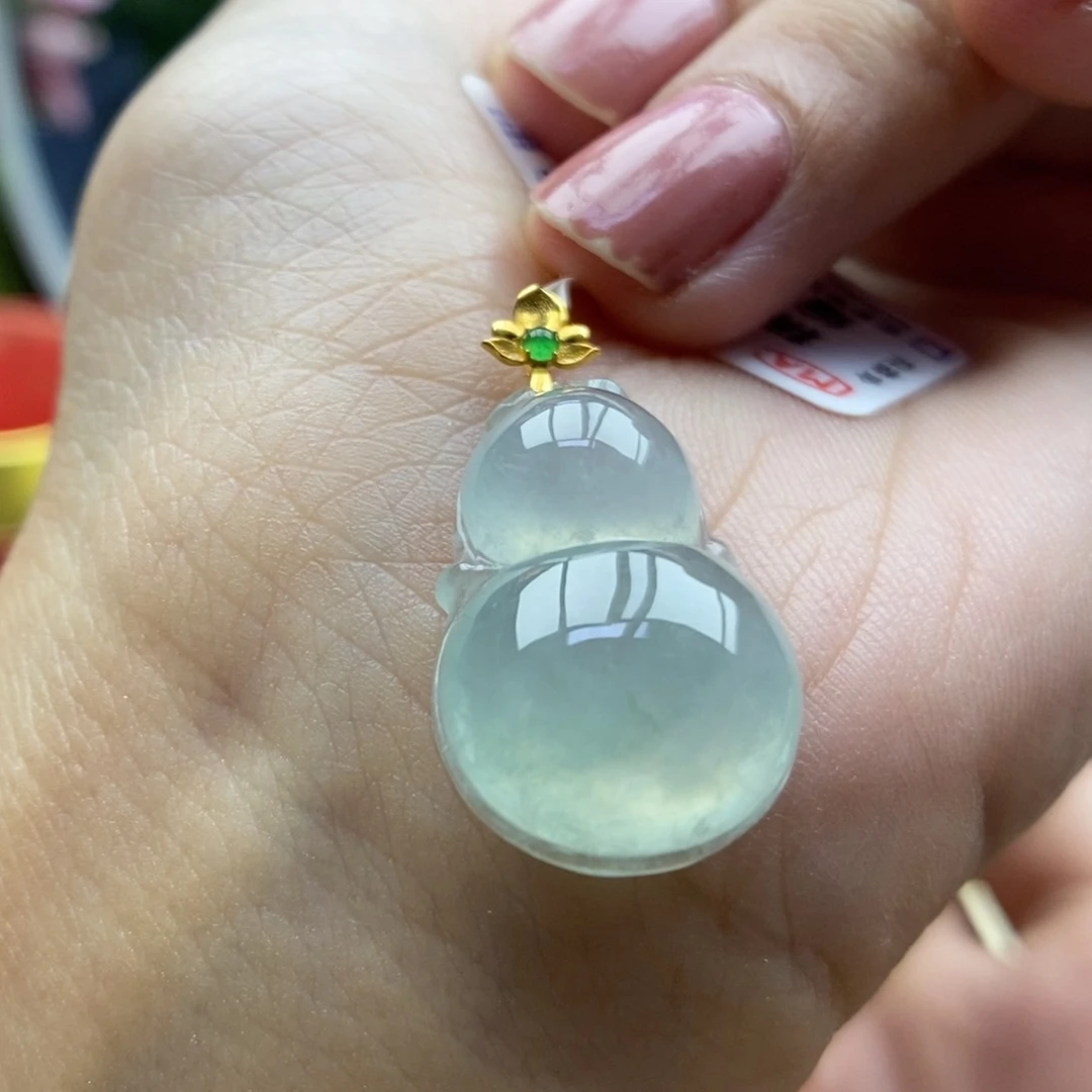 颈饰18K金镶嵌翡翠吊坠23