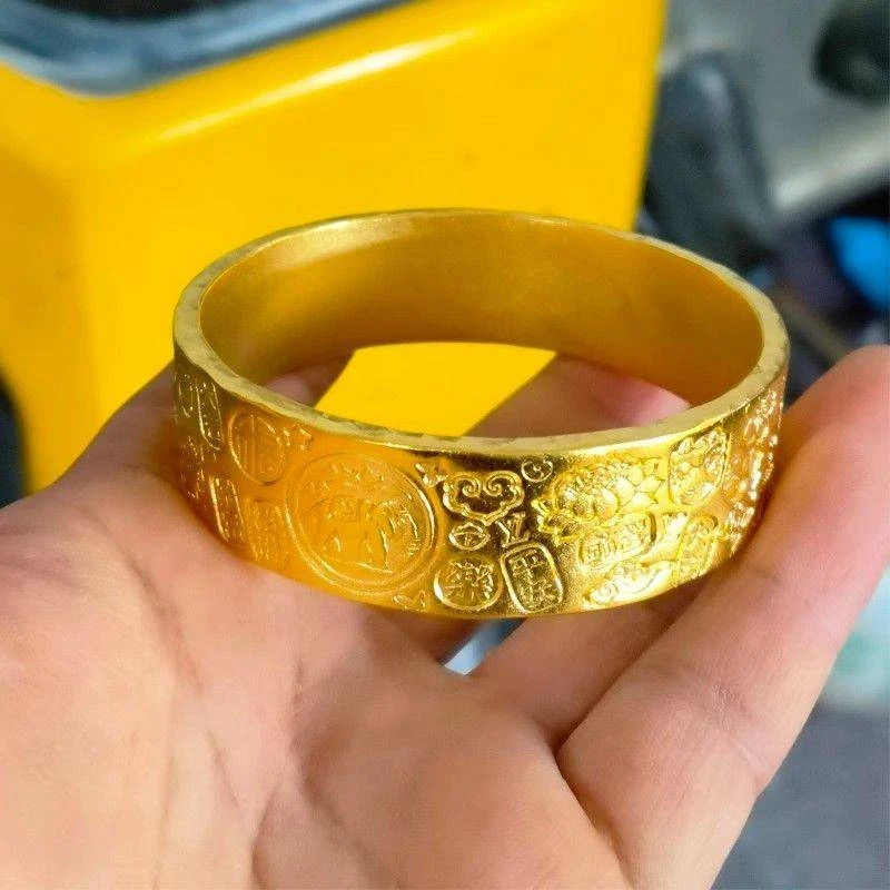 铜合金手镯 古法金色手镯女宽版镯子吉言龙鳞手镯结婚仿真首饰