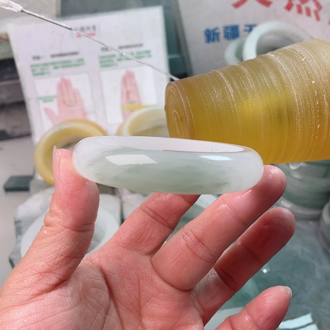 琴***儿定制石英质玉（天山翠）