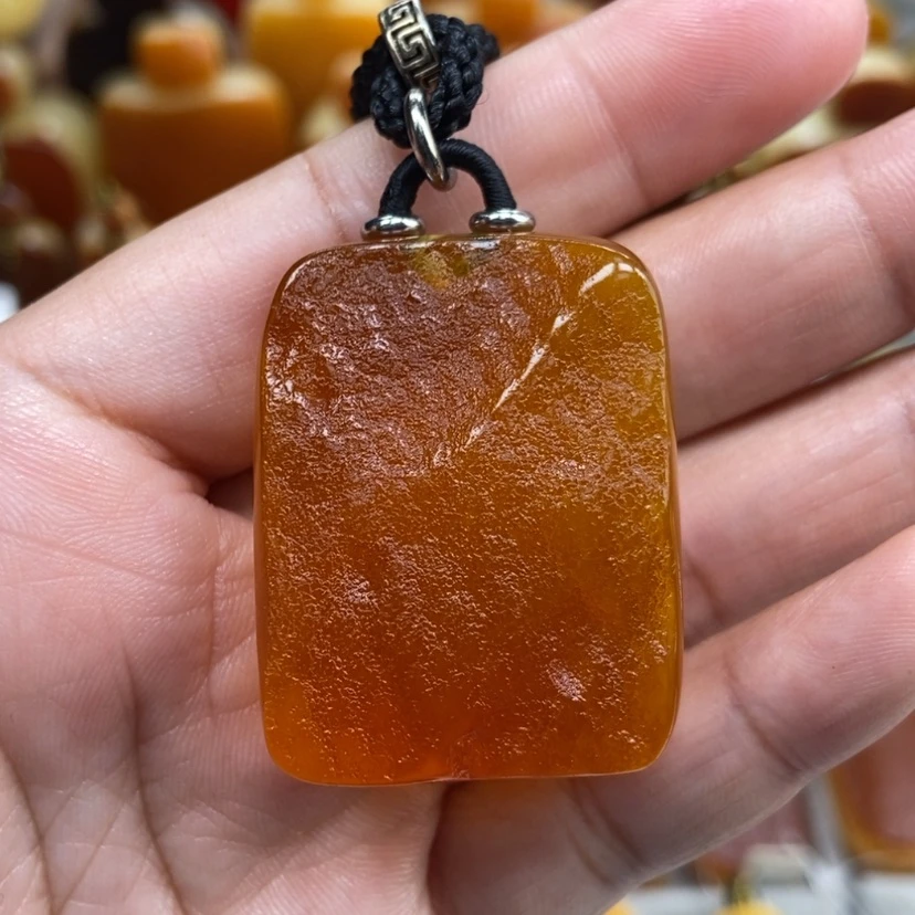 【闪购商品】琥珀颈饰未镶嵌