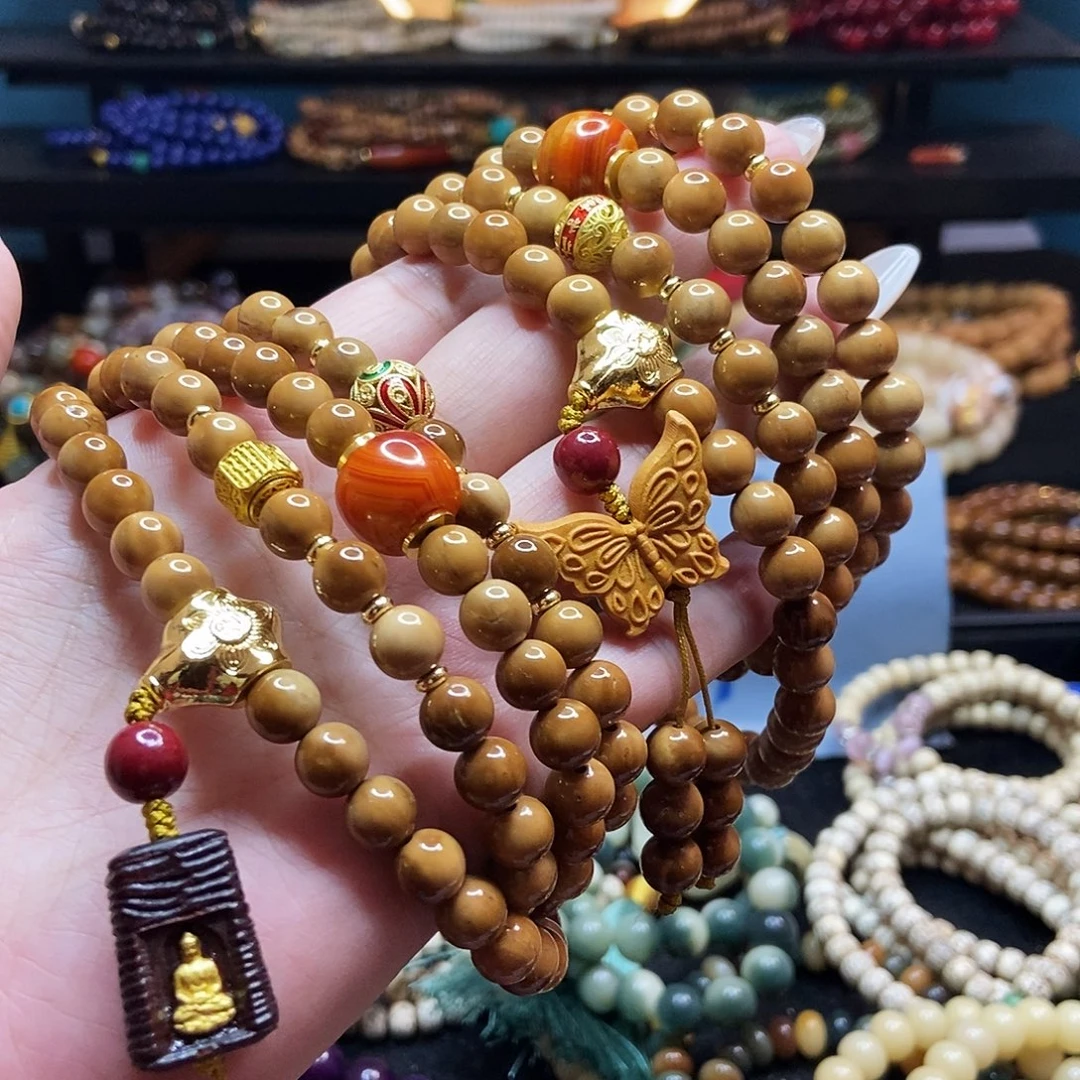 洳****吊坠佛心果菩提果