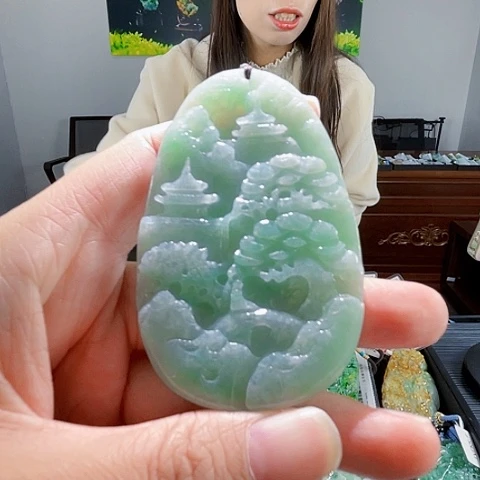 翡翠未镶嵌颈饰翡翠