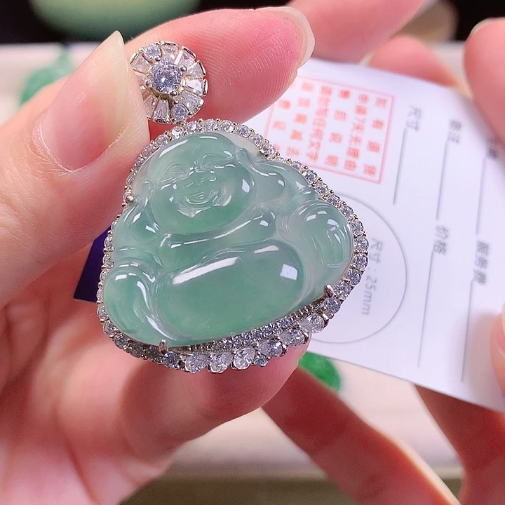 翡翠颈饰银S925镶嵌翡翠