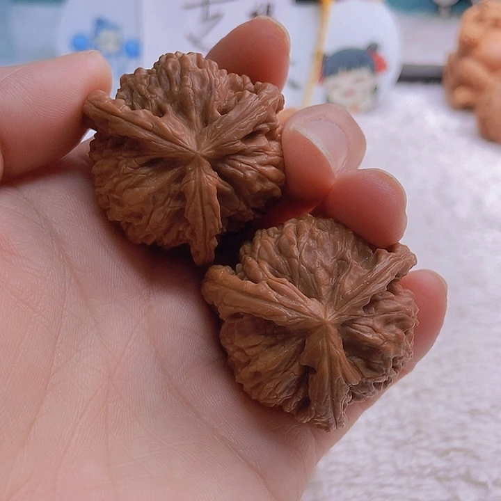 吊坠文玩核桃三棱