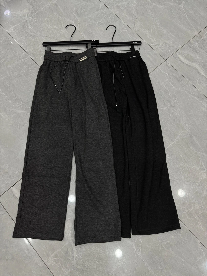 9917  冬季新款腰头绣花高品质糯米裤宽松百搭柔软一体绒休闲裤