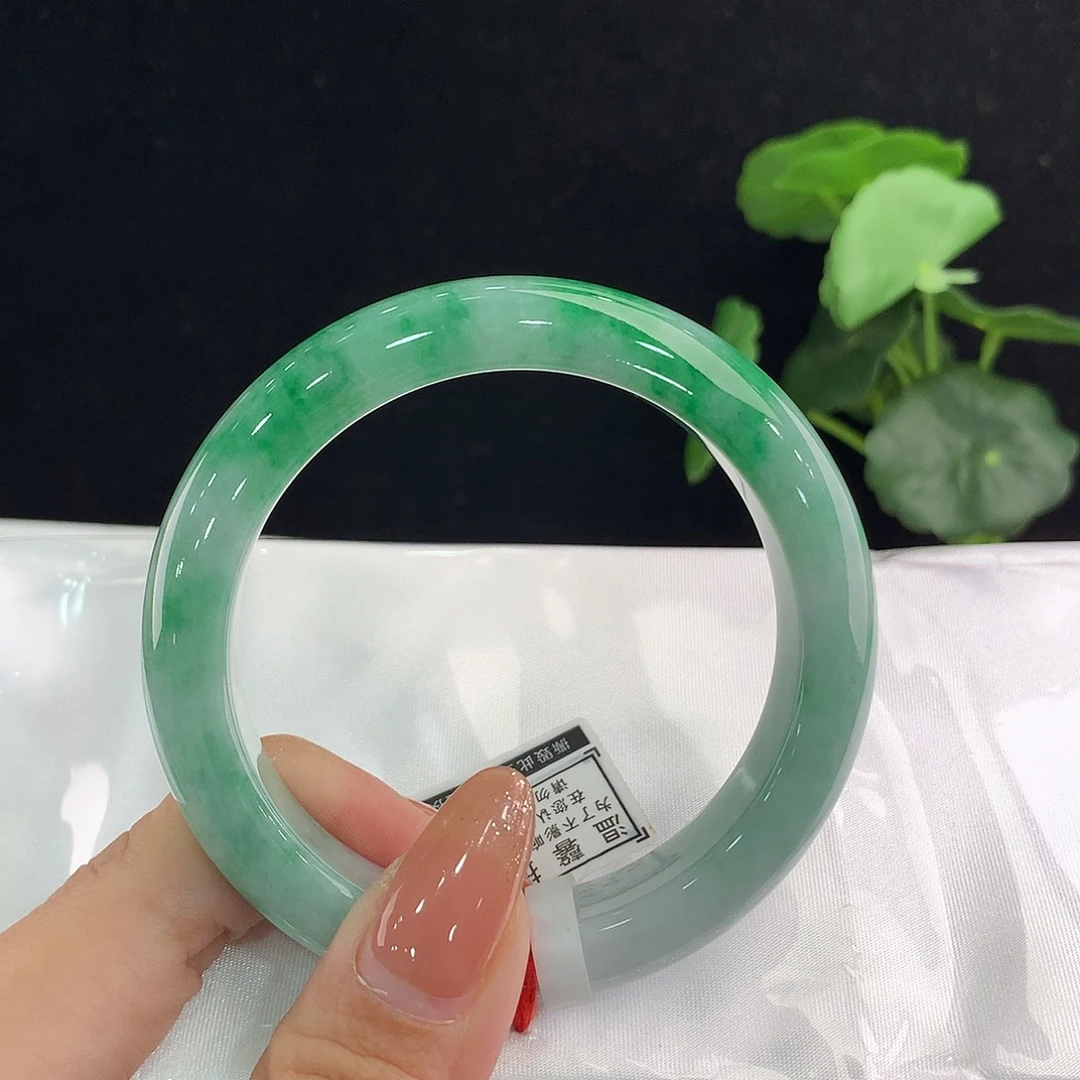 翡翠未镶嵌手镯正56.3