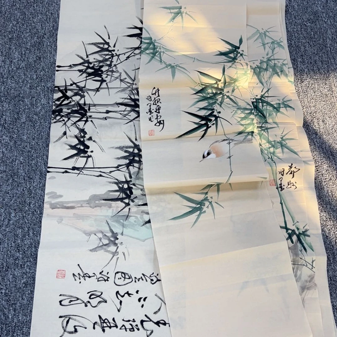 国画卖字画的小男孩