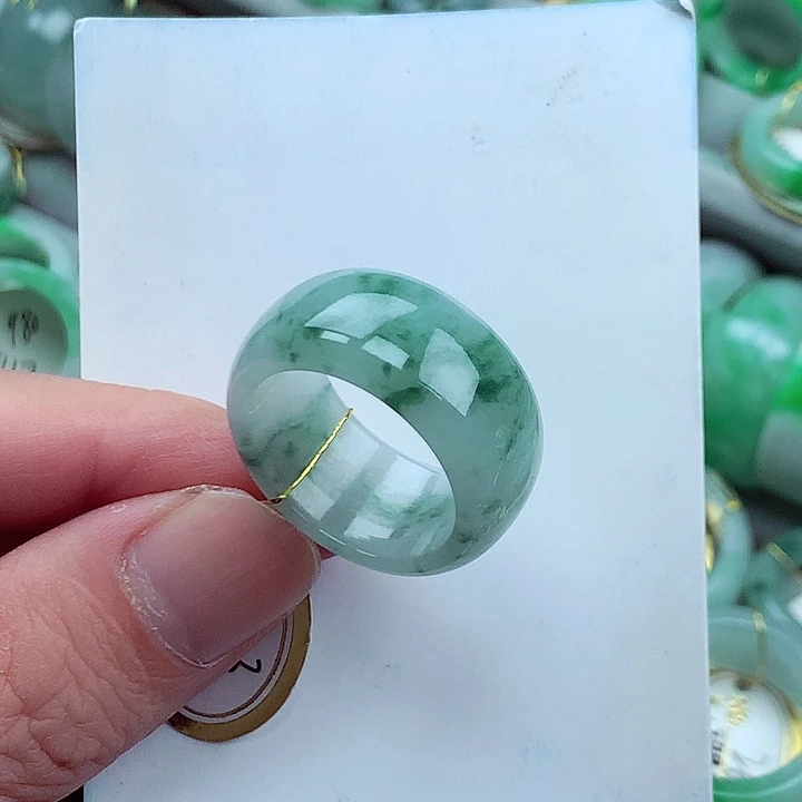 翡翠未镶嵌戒指23号圈
