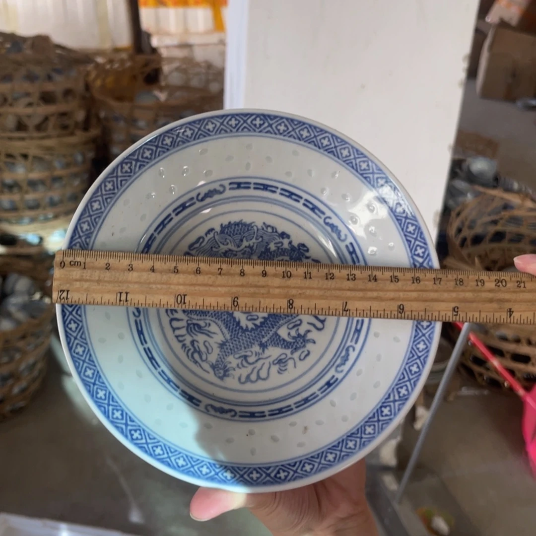 摆件怀旧瓷器，默认微瑕，介意勿拍