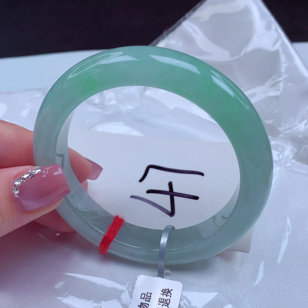 翡翠手镯未镶嵌翡翠55