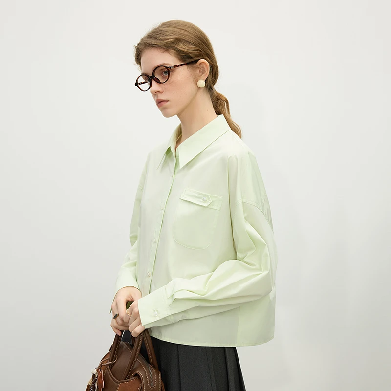 范思蓝恩学院风衬衫设计感短外套简约短款女装休闲百搭25FS11262