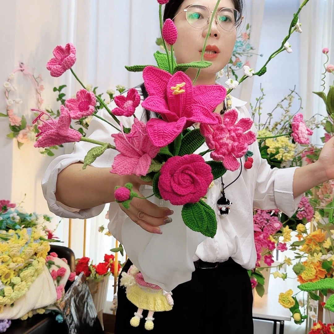 手工钩织设计花束