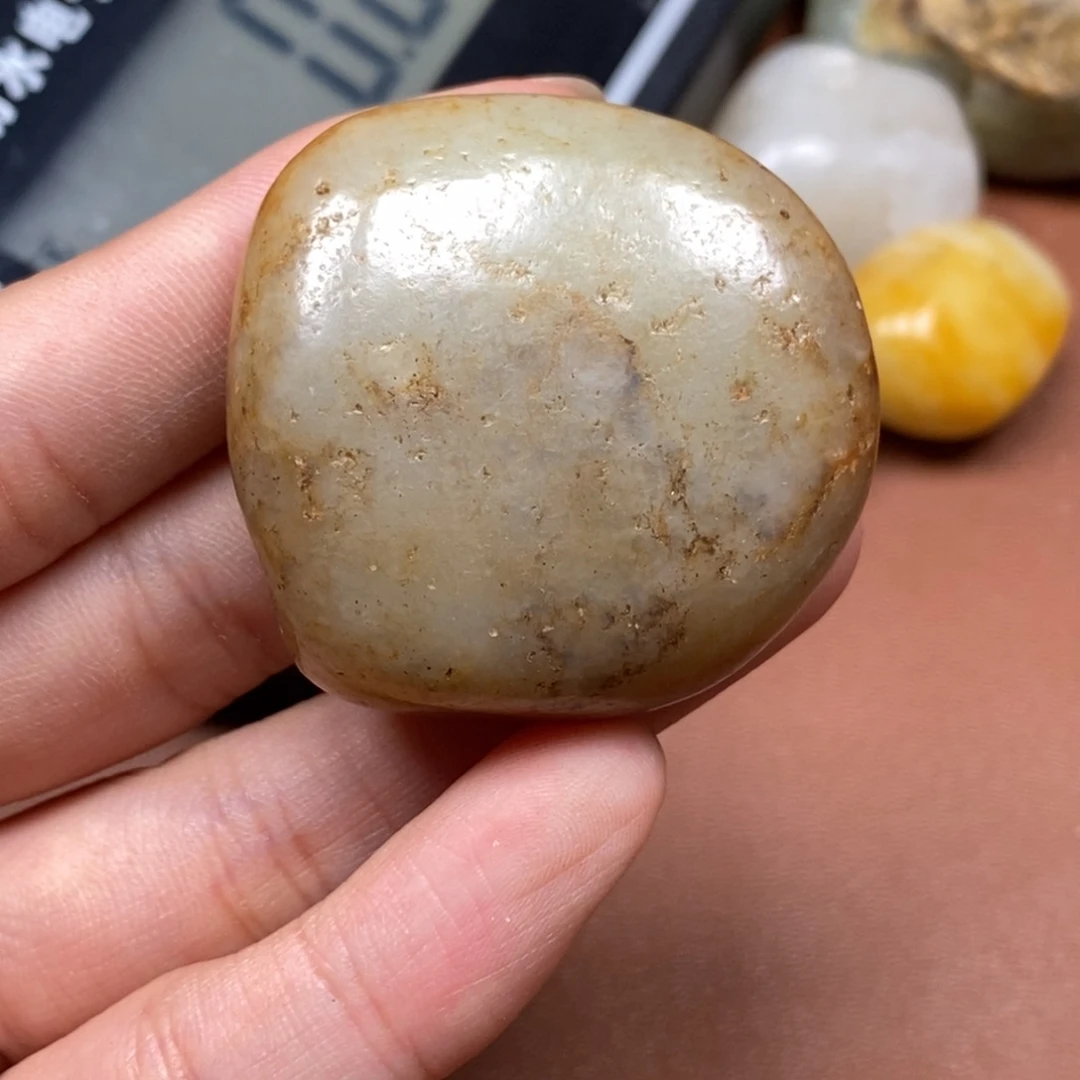 和田玉（糖玉）未镶嵌挂件