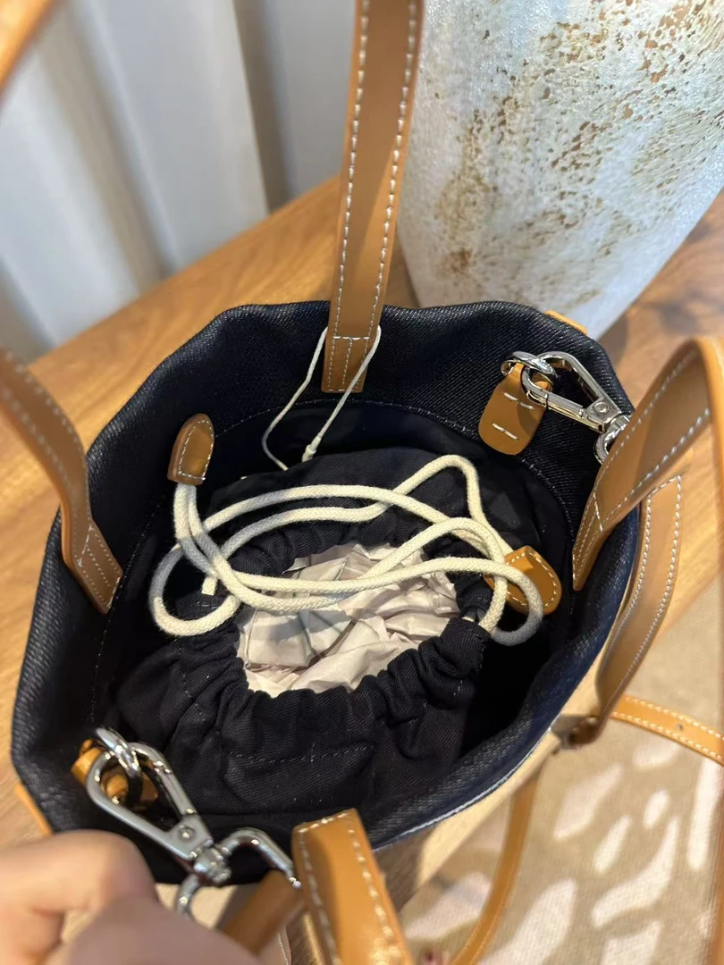 小馨【包】高品洋气百搭斜跨帆布拼皮水桶包包  17127