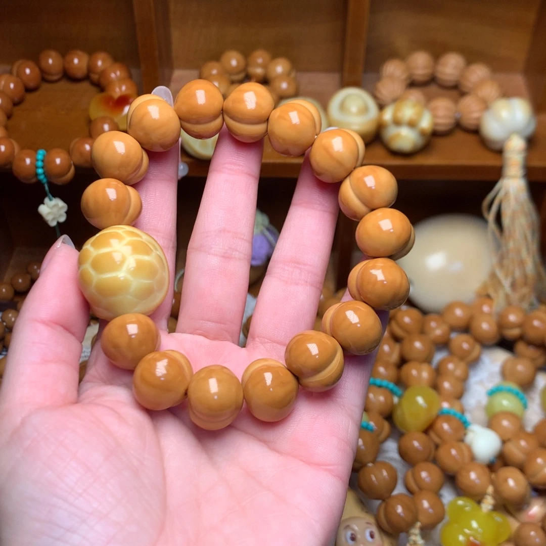 猴头核桃把件15高定屁桃手串富甲