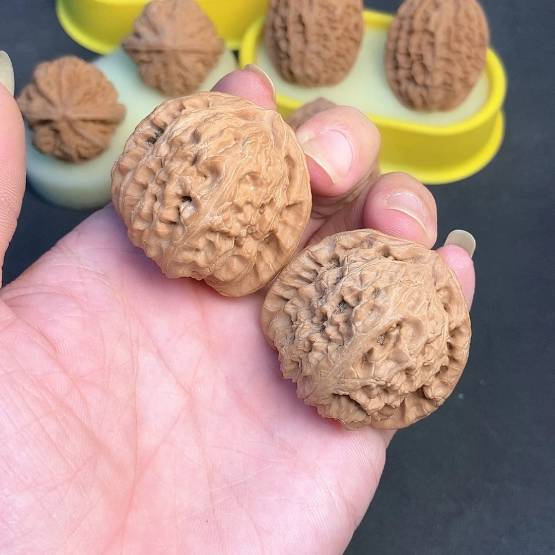 文玩核桃吊坠全品41尺白狮子三角白