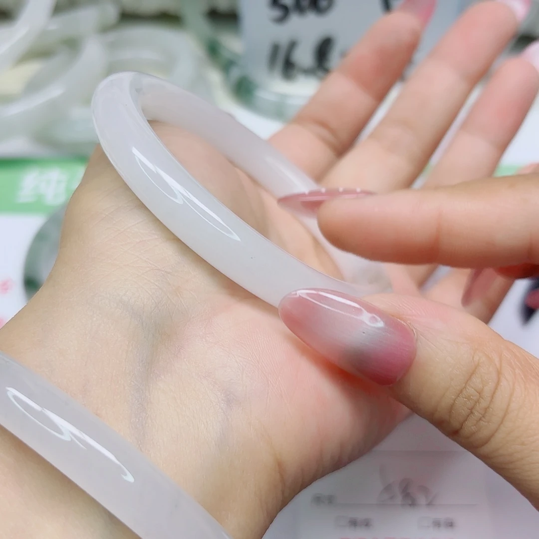 未镶嵌手镯石英质玉51/5857