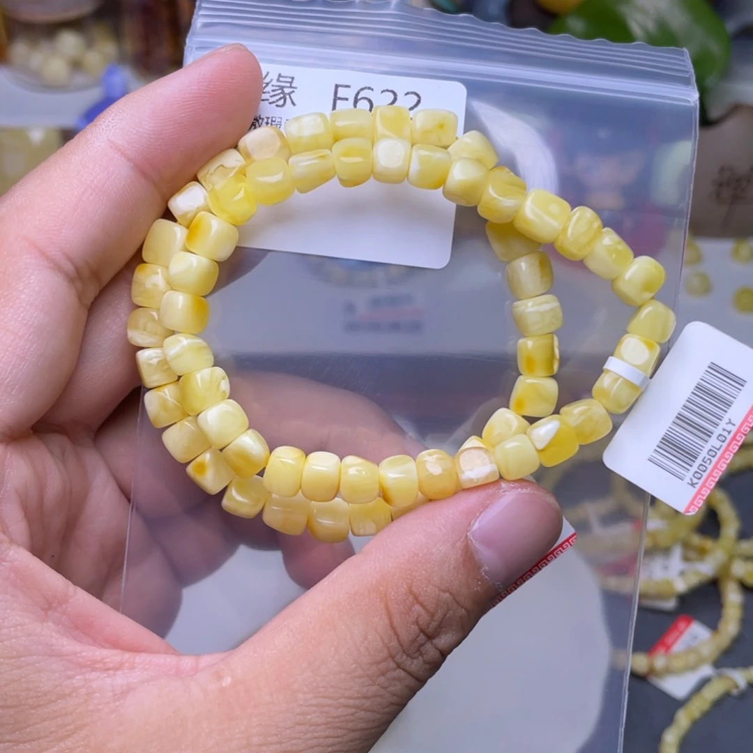 琥珀未镶嵌珠宝奇石晓****?