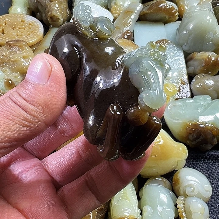 心***动和田玉未镶嵌吊坠(不含链)