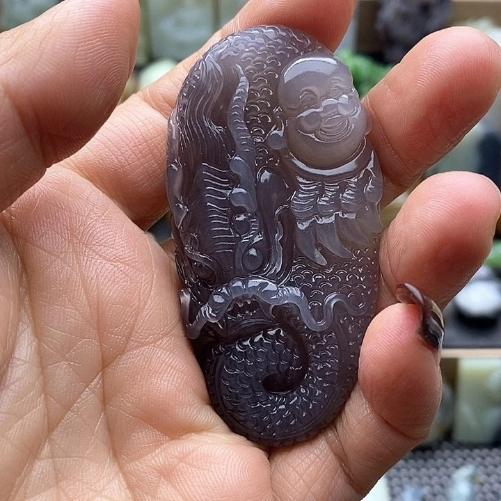 颈饰未镶嵌和田玉（糖玉）彬*