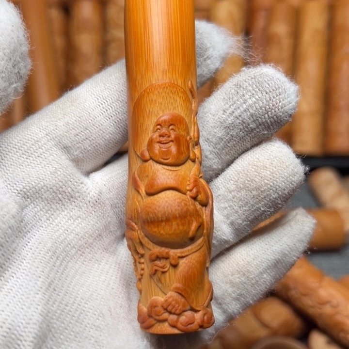 清***泉实心竹雕刻手把件