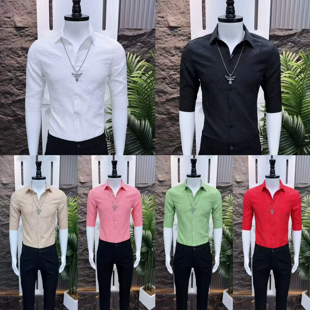 男士高级感压花痞帅修身韩版中袖衬衫时尚网红夏季纯色潮流百搭