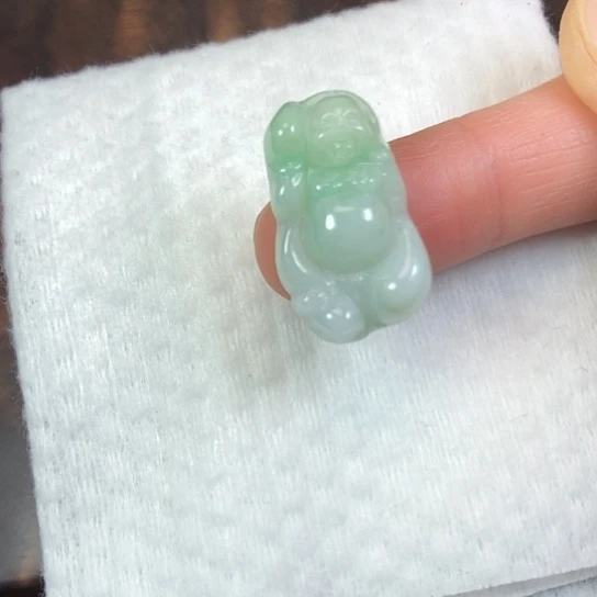 翡翠未镶嵌颈饰缅甸A货，每天下午1点半开播