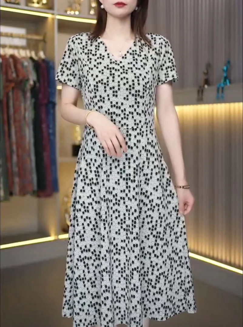 meiyin/魅尹新款夏季V领点点花宽松显瘦时尚连衣裙中长款气质洋气
