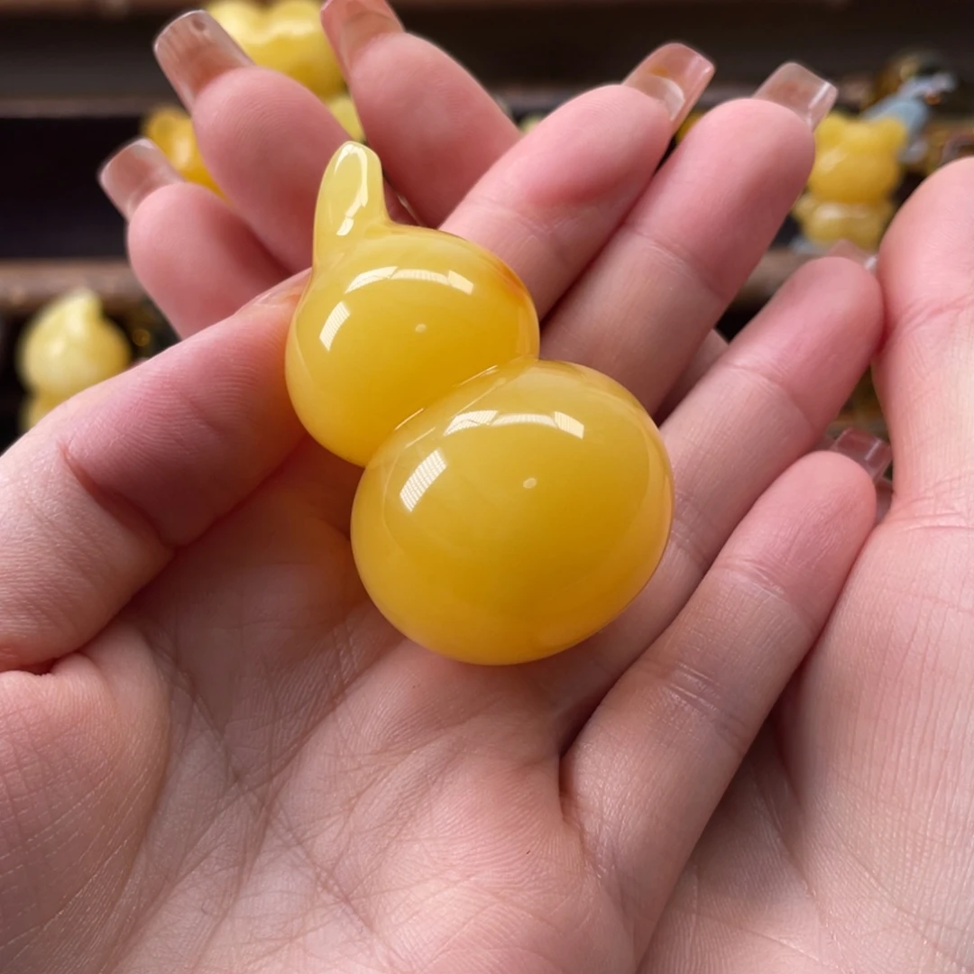 琥珀珠宝奇石未镶嵌安*妮