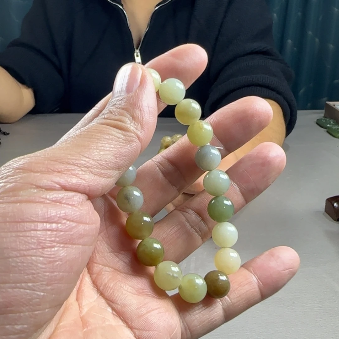 和田玉未镶嵌手串