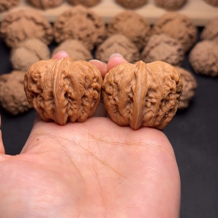 文玩核桃把件40元宝