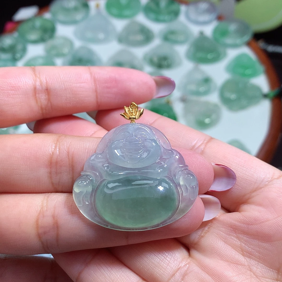 人***欢翡翠未镶嵌颈饰佛公