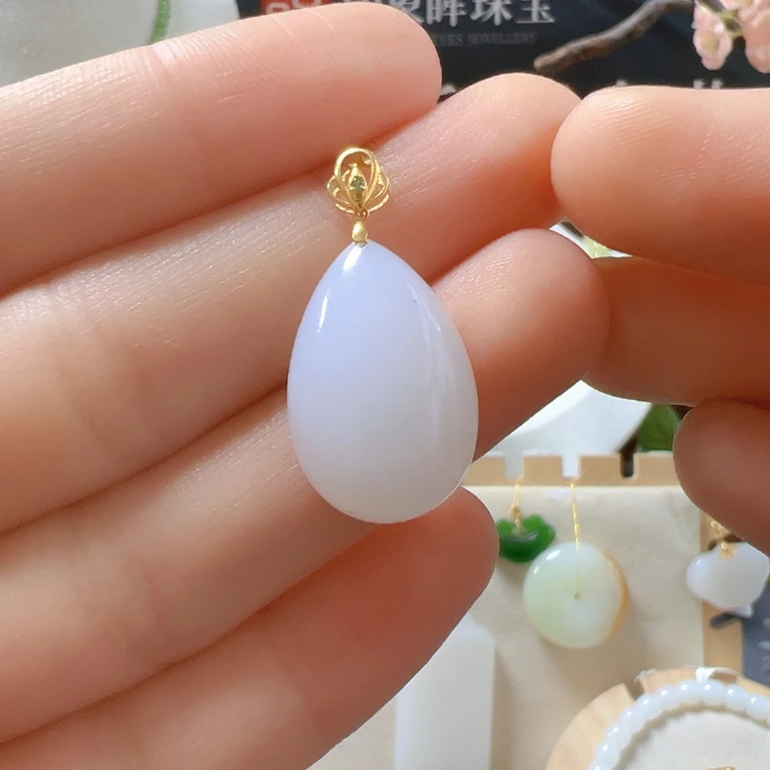 和田玉18K金镶嵌颈饰sj