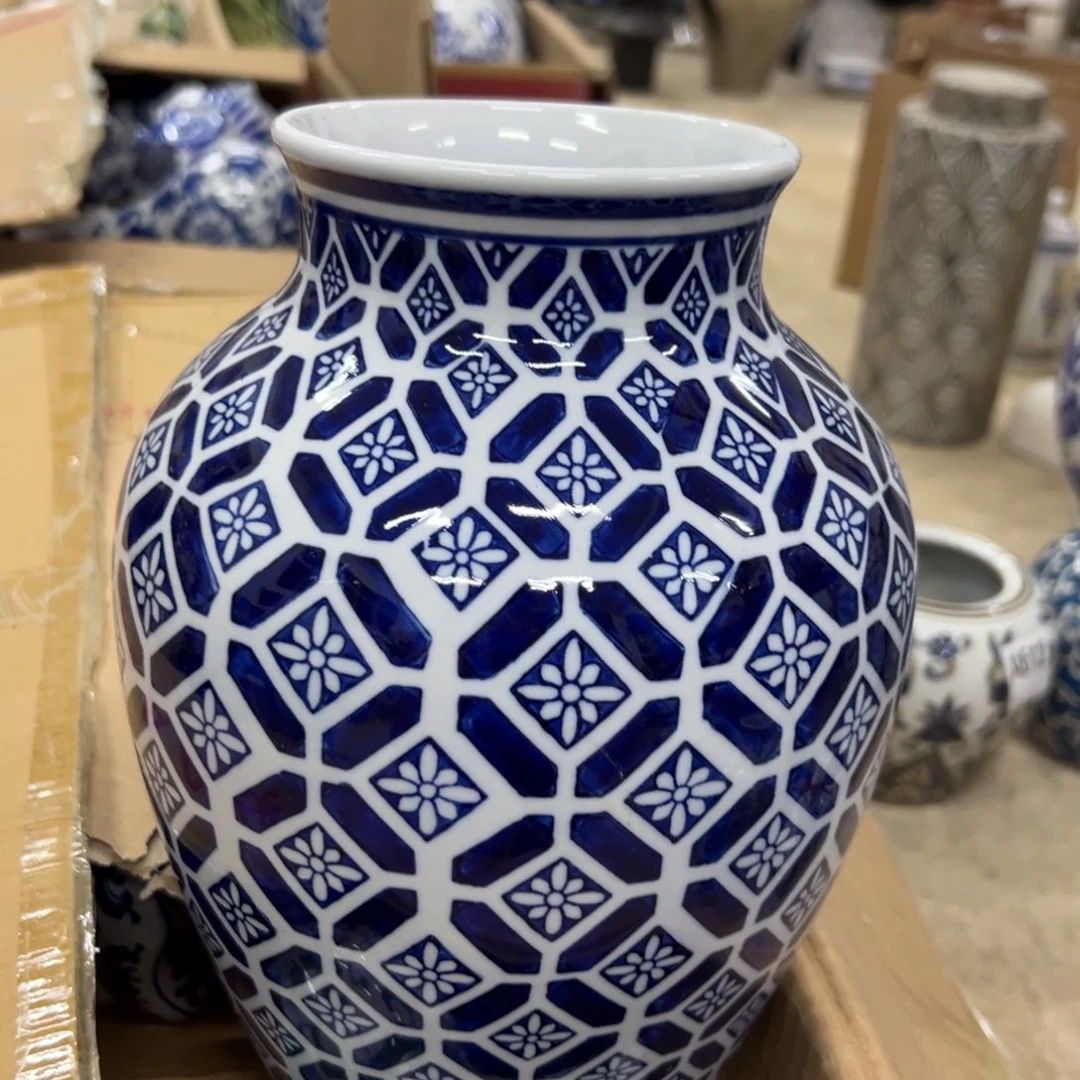 瓷片微瑕青花瓷器值得厚爱