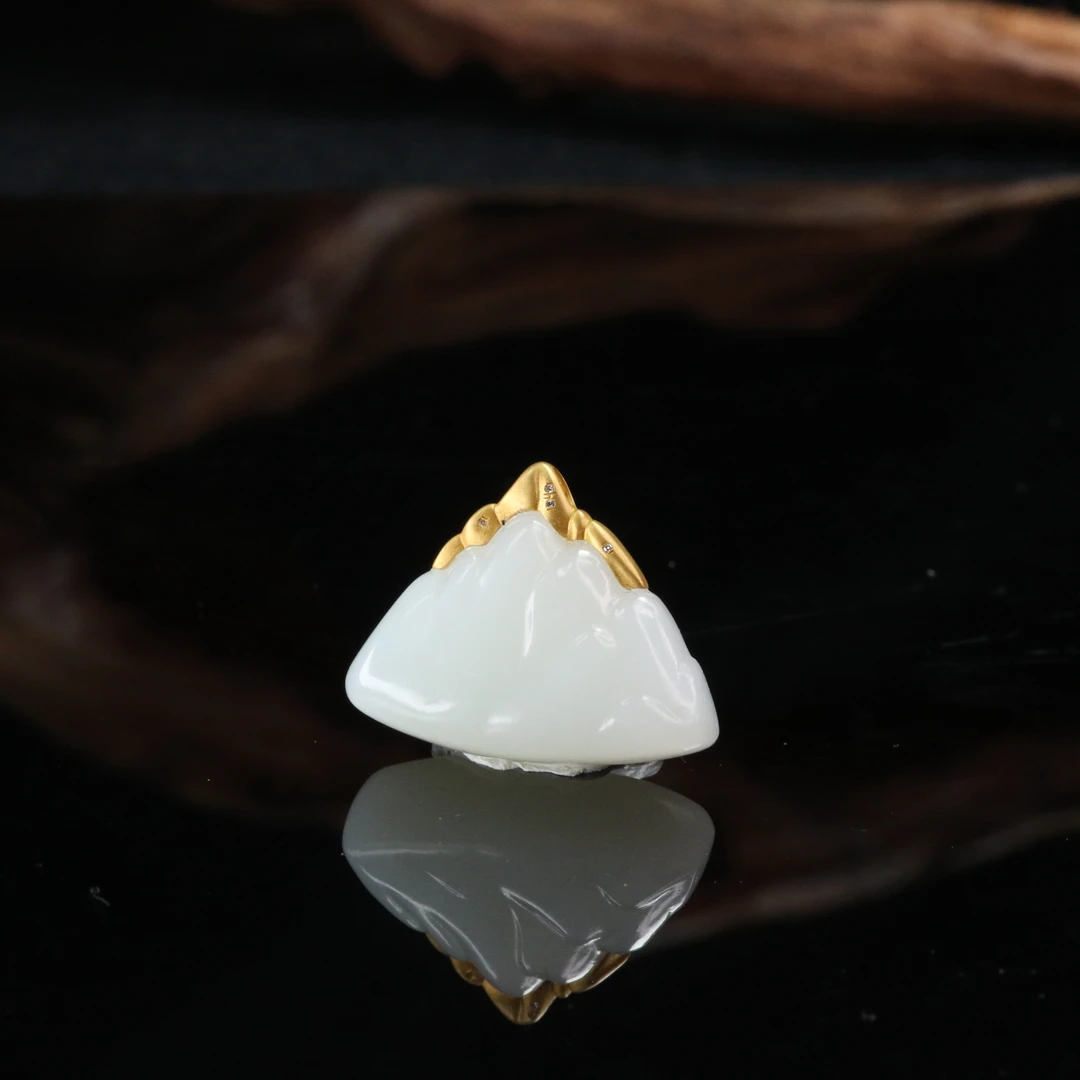 10和田玉18K金羊脂白吊坠/600536上海嘉禾拍卖