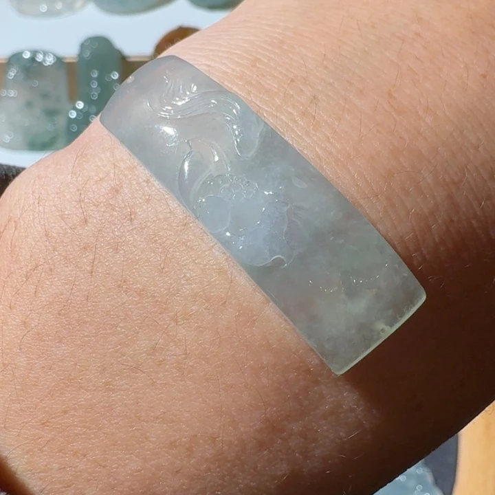 翡翠未镶嵌颈饰翡翠手牌