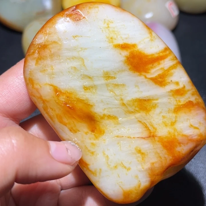 和田玉未镶嵌珠宝奇石