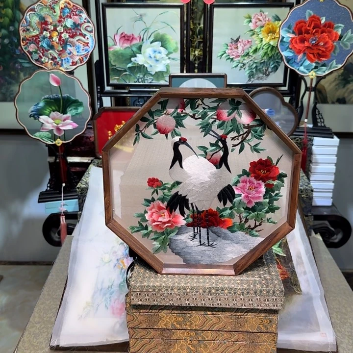 刺绣刺绣工艺精湛