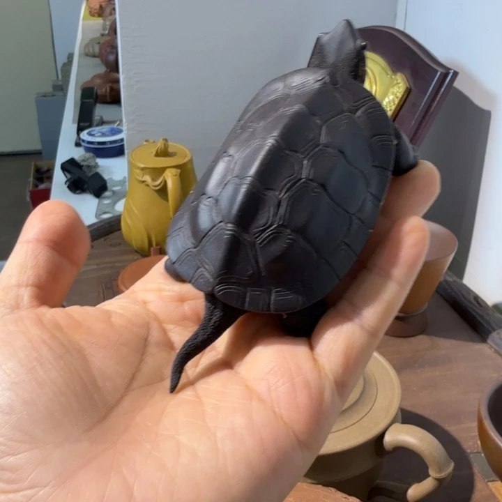茶壶紫砂乌龟雕塑乌金黑泥