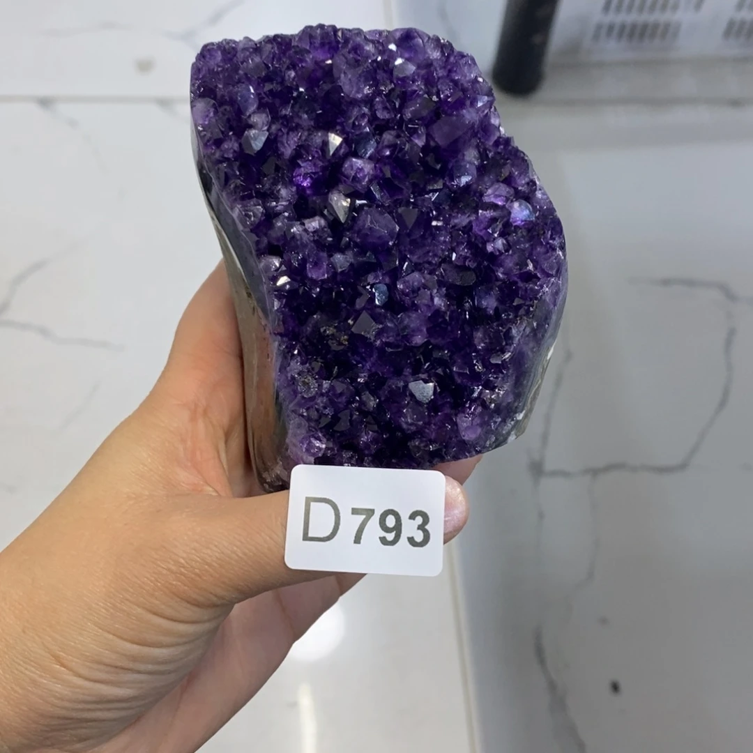 水晶摆件未镶嵌小*Y摆件