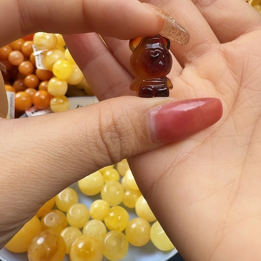 琥珀未镶嵌珠宝奇石