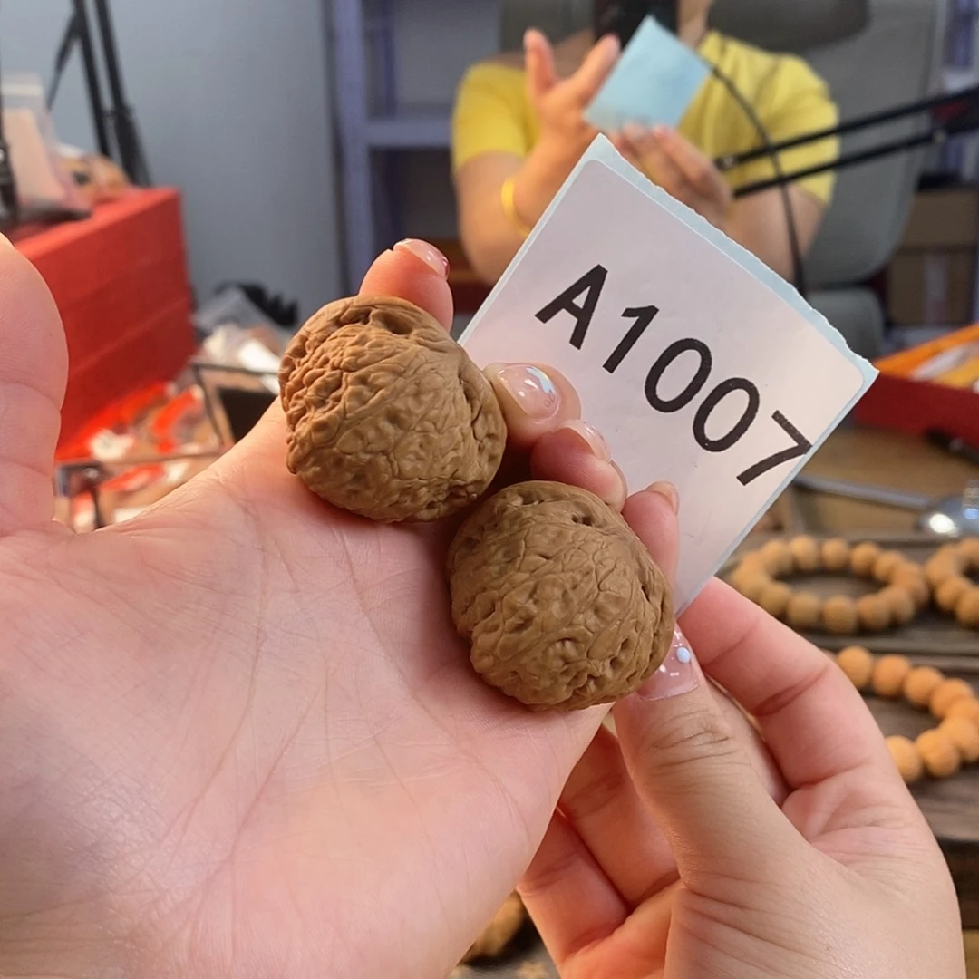 文玩核桃吊坠乾隆磨