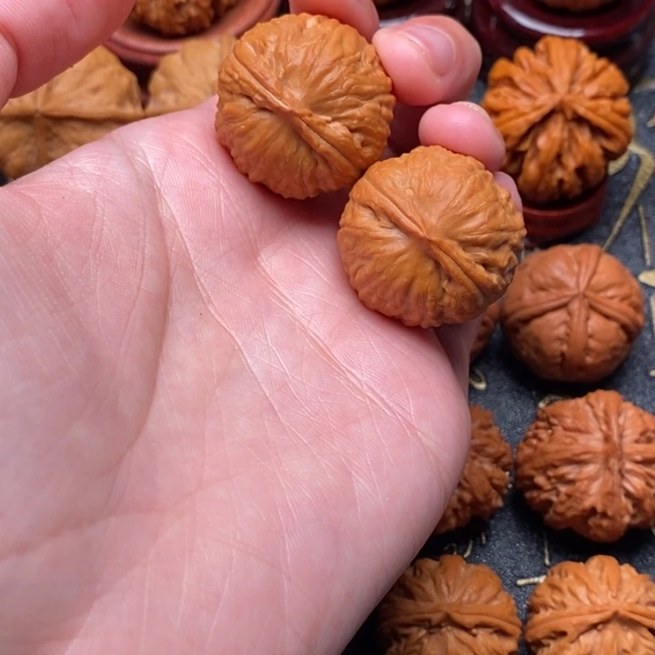 吊坠文玩核桃瓷娃娃