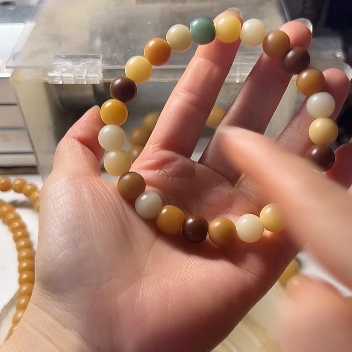 白玉菩提手串多宝