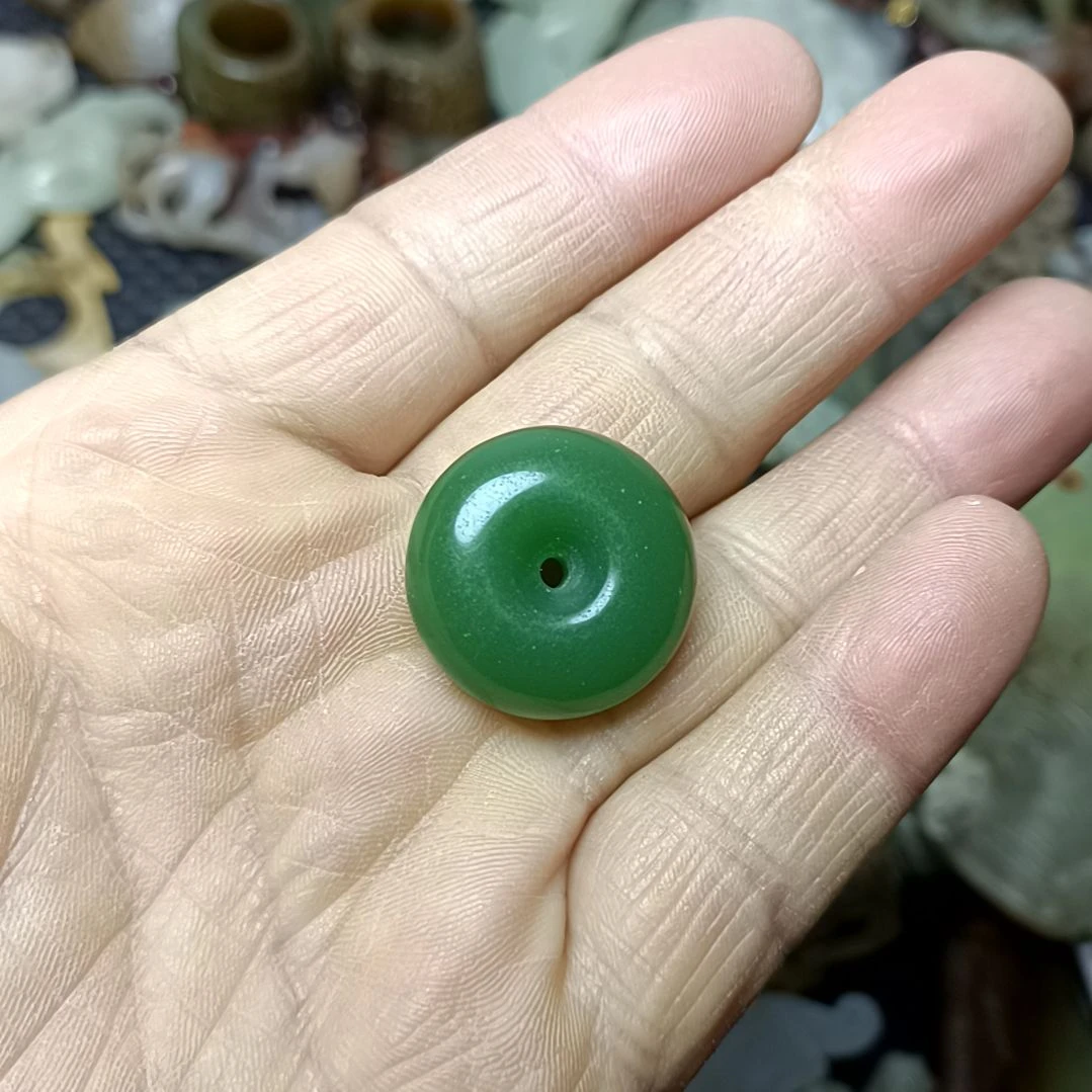 和田玉颈饰未镶嵌锅**號