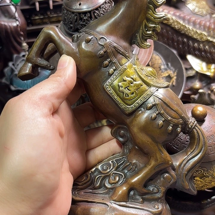 铜器摆件收收藏藏